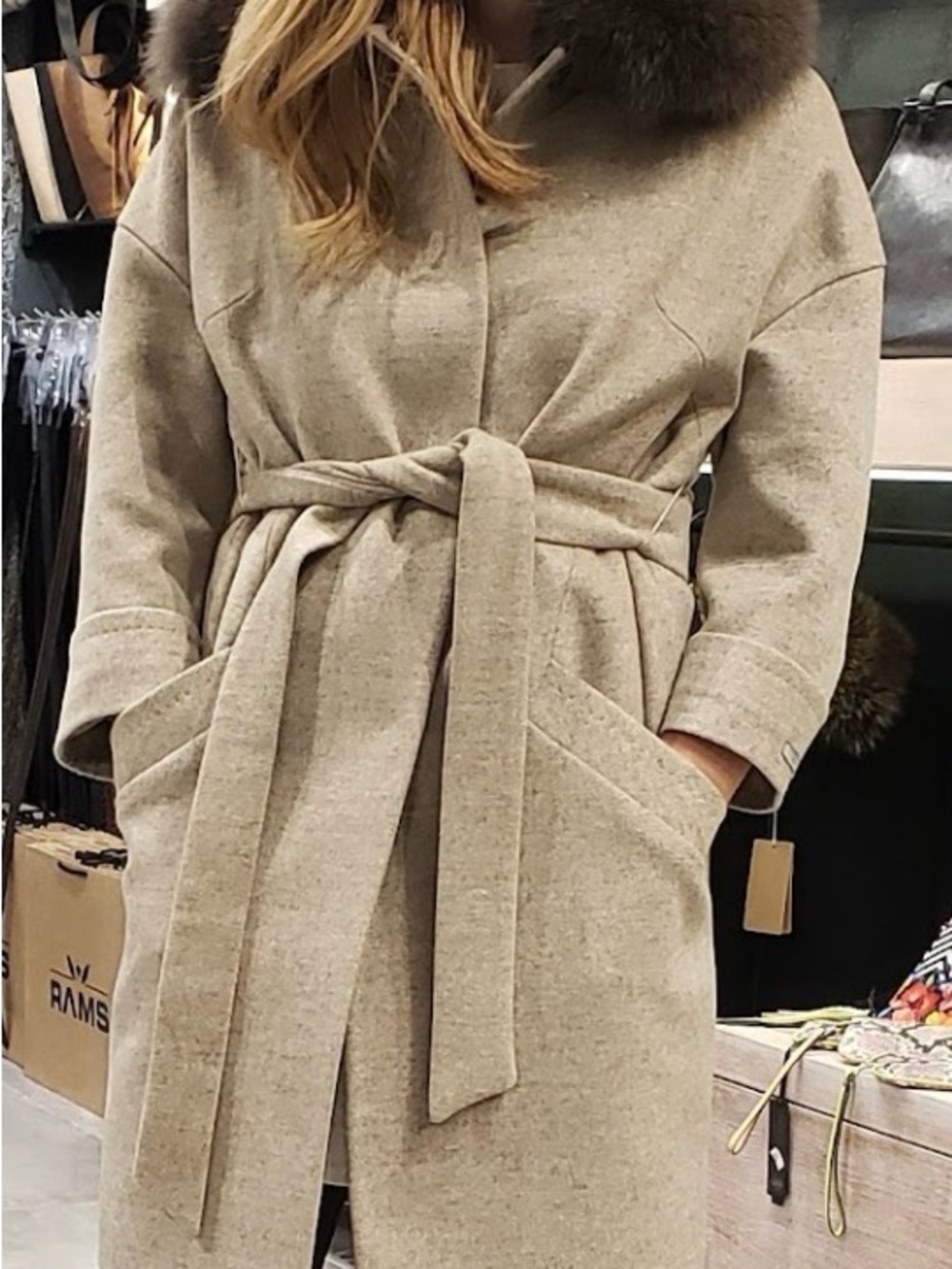 Wool Tie-Belt Coat with Real Fur Collar - Beige xs/s